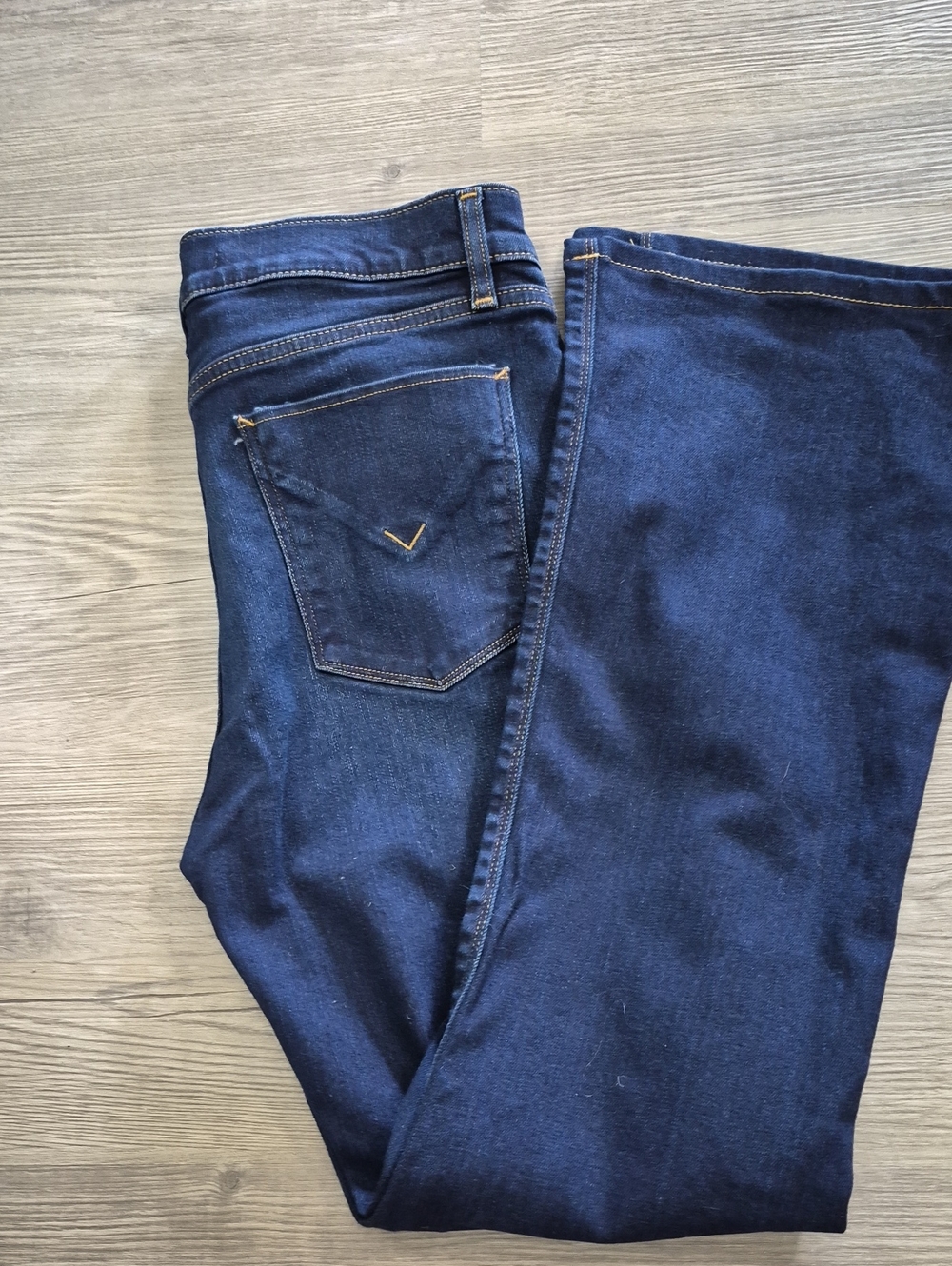 Hudson Barbara Jeans Deep Indigo Stretch Relaxed Fit Bootcut Jeans. Size 30